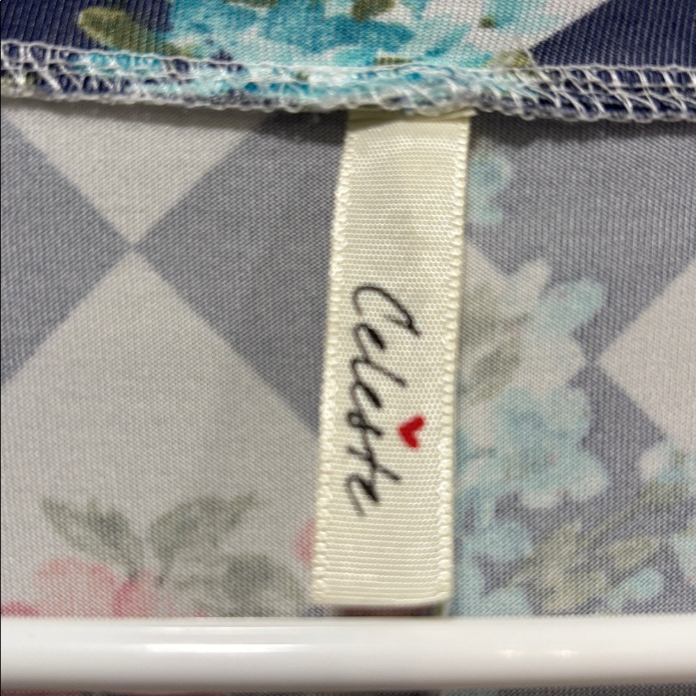 Floral Tunic - Picture 3 of 3